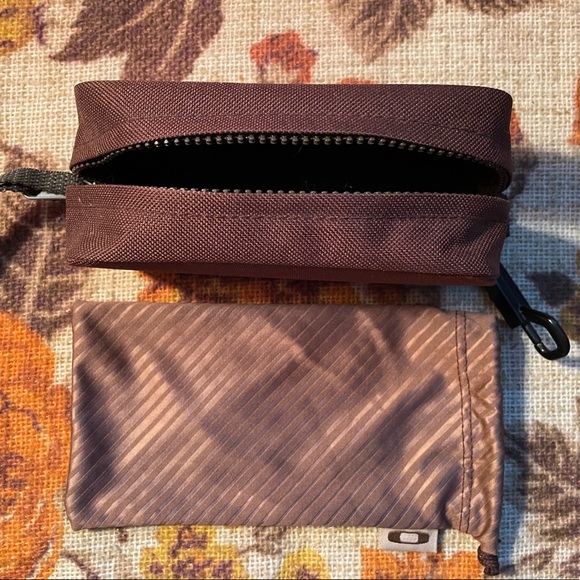 Stüssy Aviator Sunglasses w/case - Picture 7 of 9